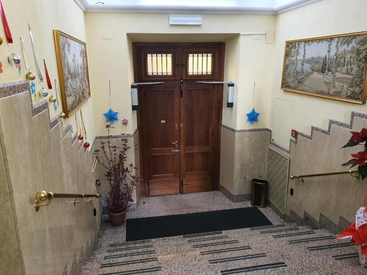 Suore Concezioniste Missionarie - Carmen Salles Roma Panzió Kültér fotó